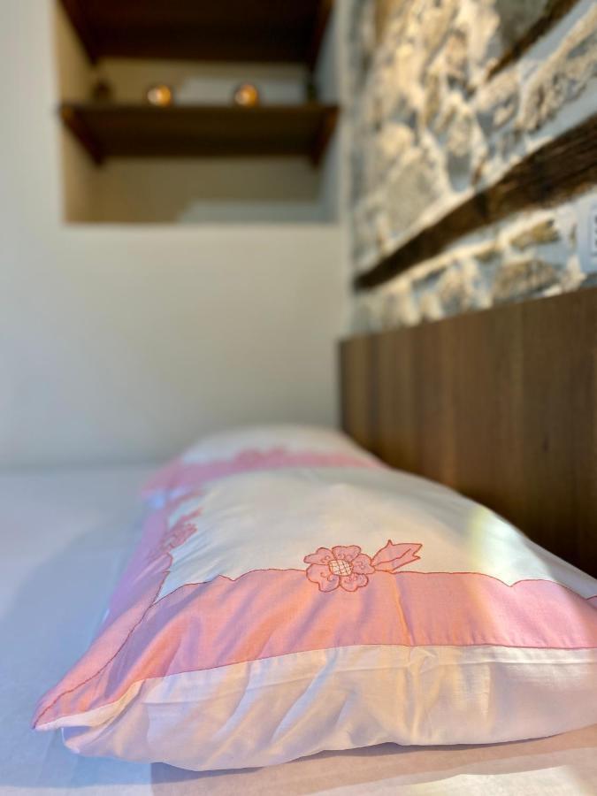 Restaurant & Guest House Semani 培拉特 外观 照片